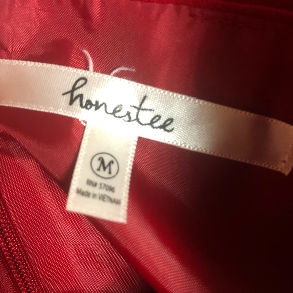 Above knee Red sleeveless dress by Honestee - Picture 7 of 8